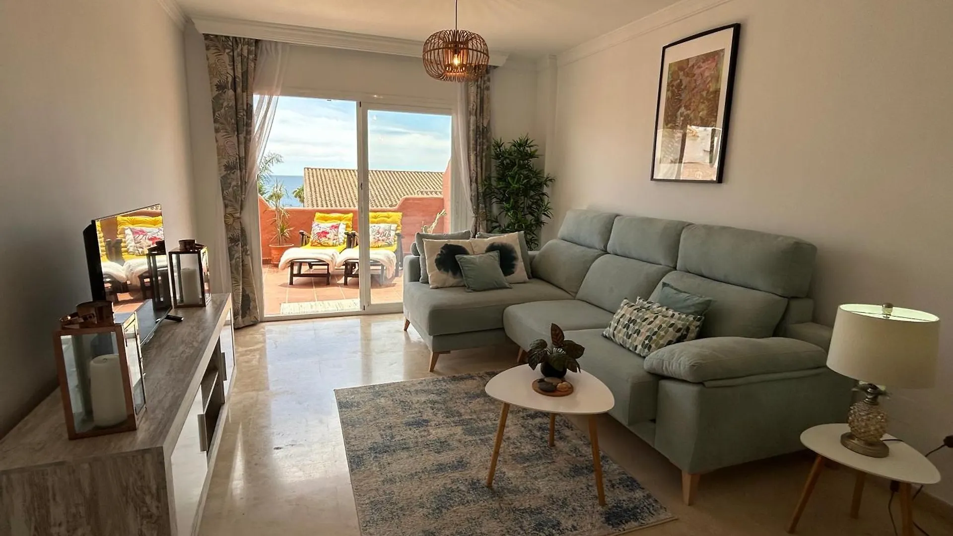 Comfy Seaside Duplex With Sea Views Apartment Bahia de Casares