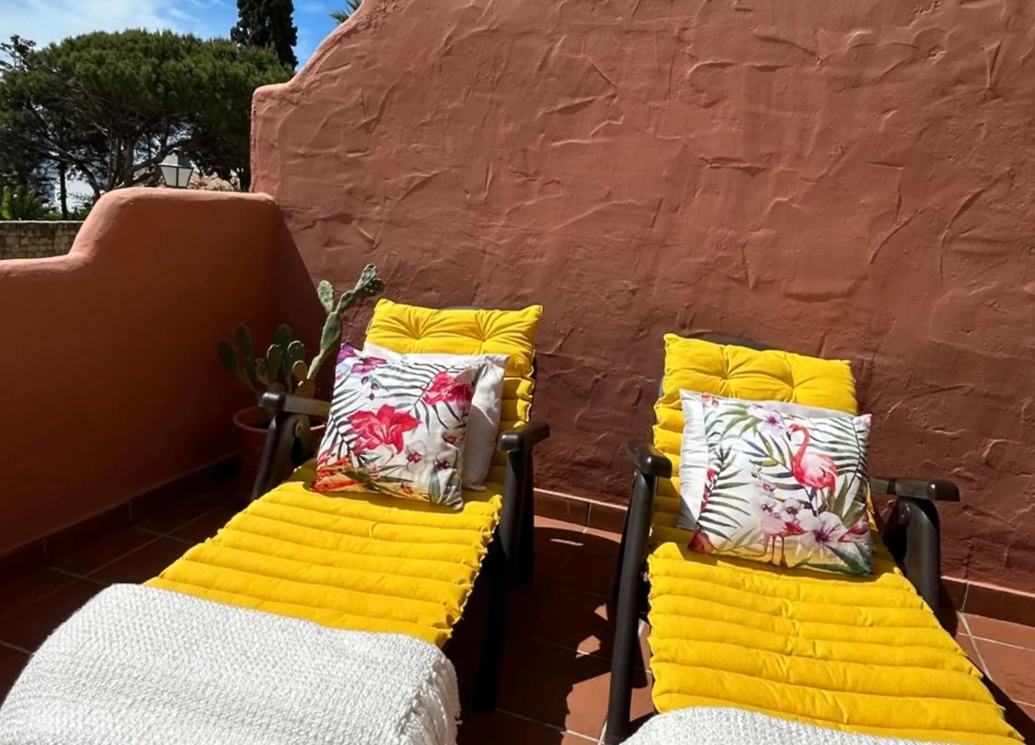 Comfy Seaside Duplex With Sea Views Apartment Bahia de Casares